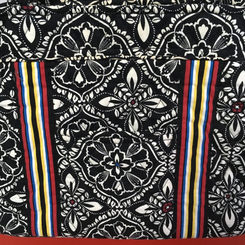 Vera Bradley Small Vera Tote Bag in Barcelona Print Fabric Black/White/Multi - Picture 2 of 11